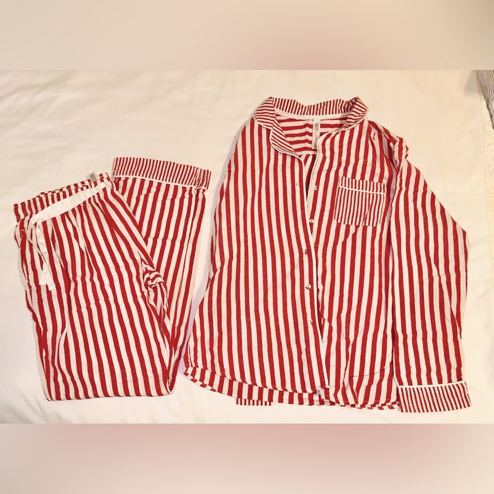 Gilligan & O’Malley pajama set